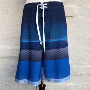 Rip Curl Mirage The Ultimate Boardshort. Navy. Size- 32.